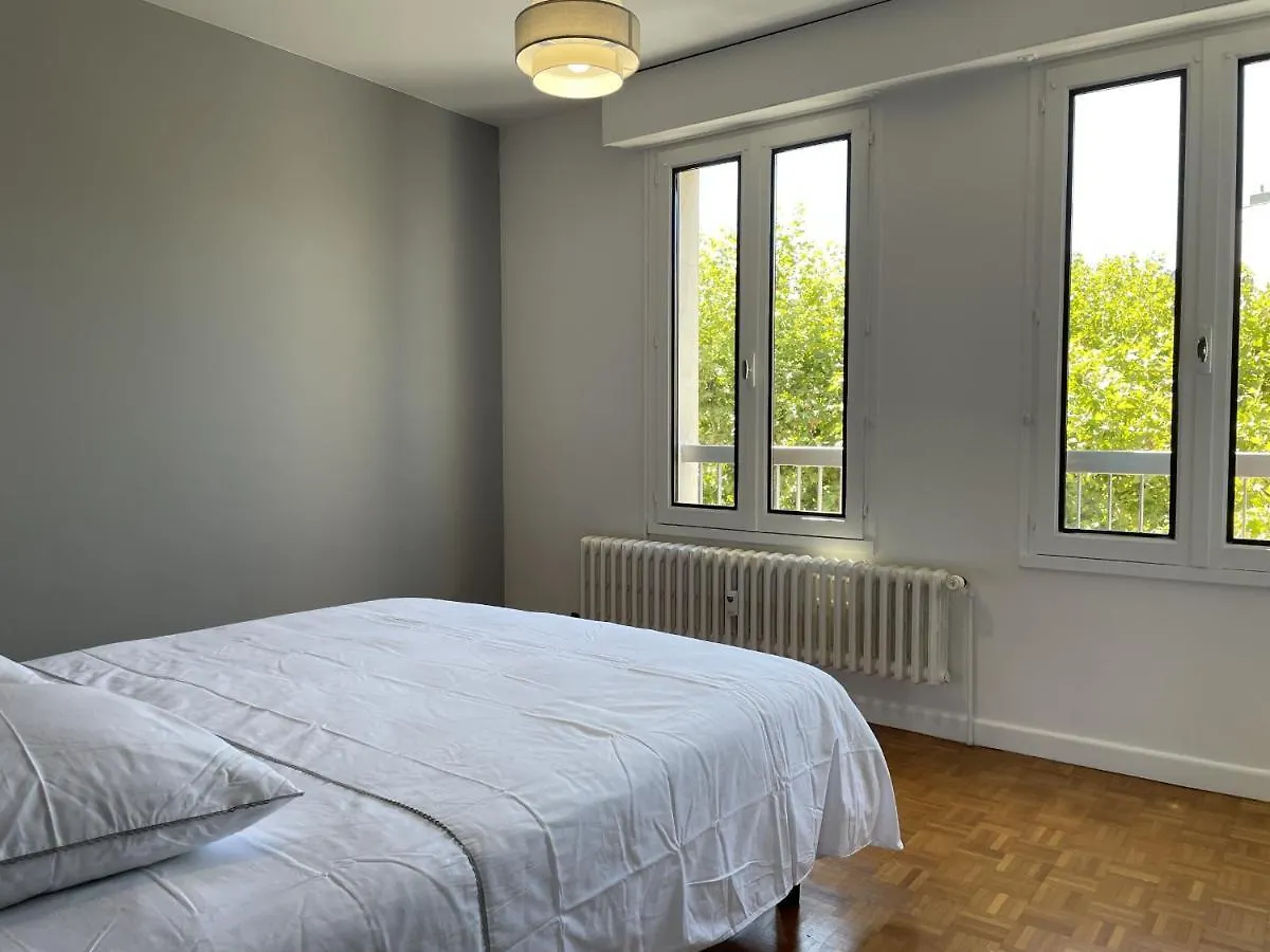 Ferienwohnung Petole, Hyper Centre Avec Vue Rodez 0*,